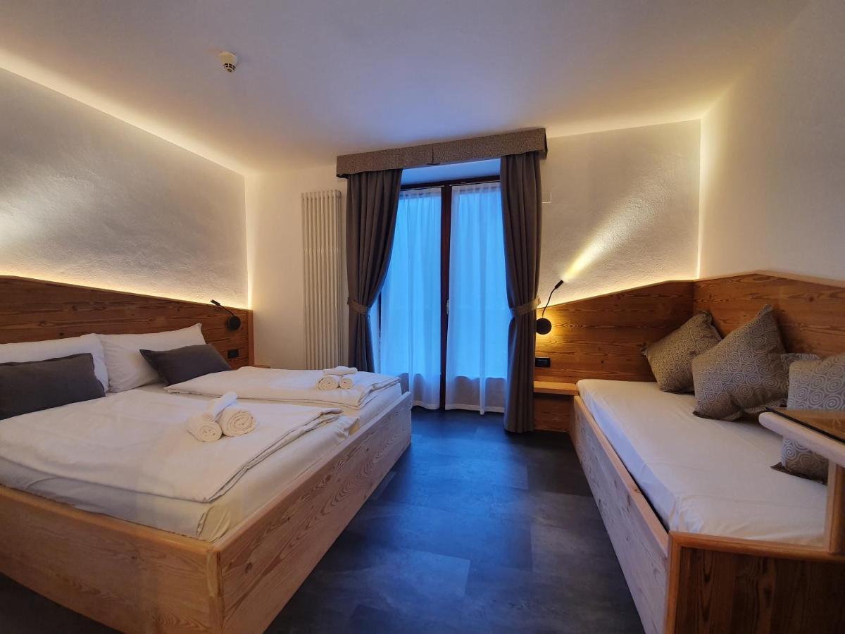 Hotel Pezzotti Pellizzano Exterior photo